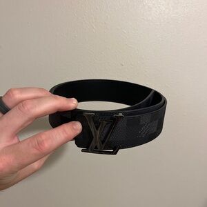 Men's Louis Vuitton Reversible Belt, 95 cm (size 38)